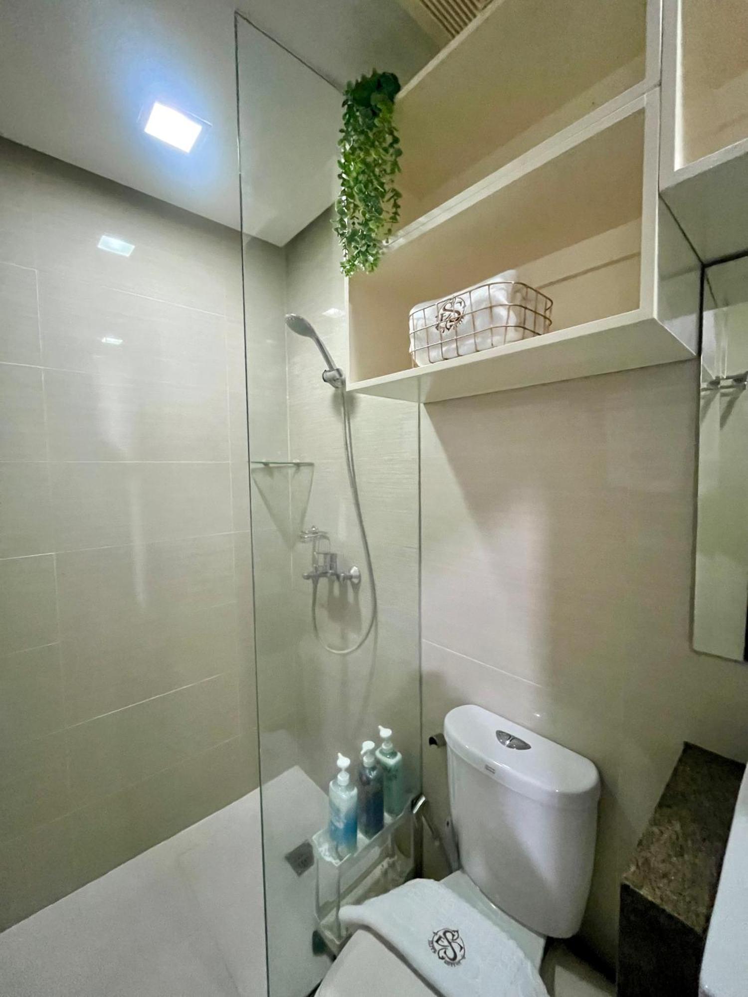 Greenbelt Hamilton Tower 1 마카티 외부 사진